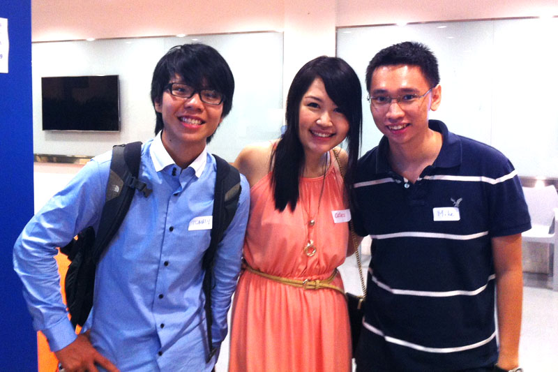 Celes with 2 Vietnamese entrepreneur friends