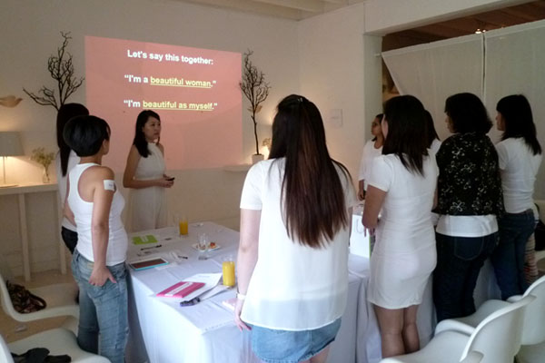 Dove Camera Confidence Workshop: "I am a beautiful woman. I am beautiful as myself."