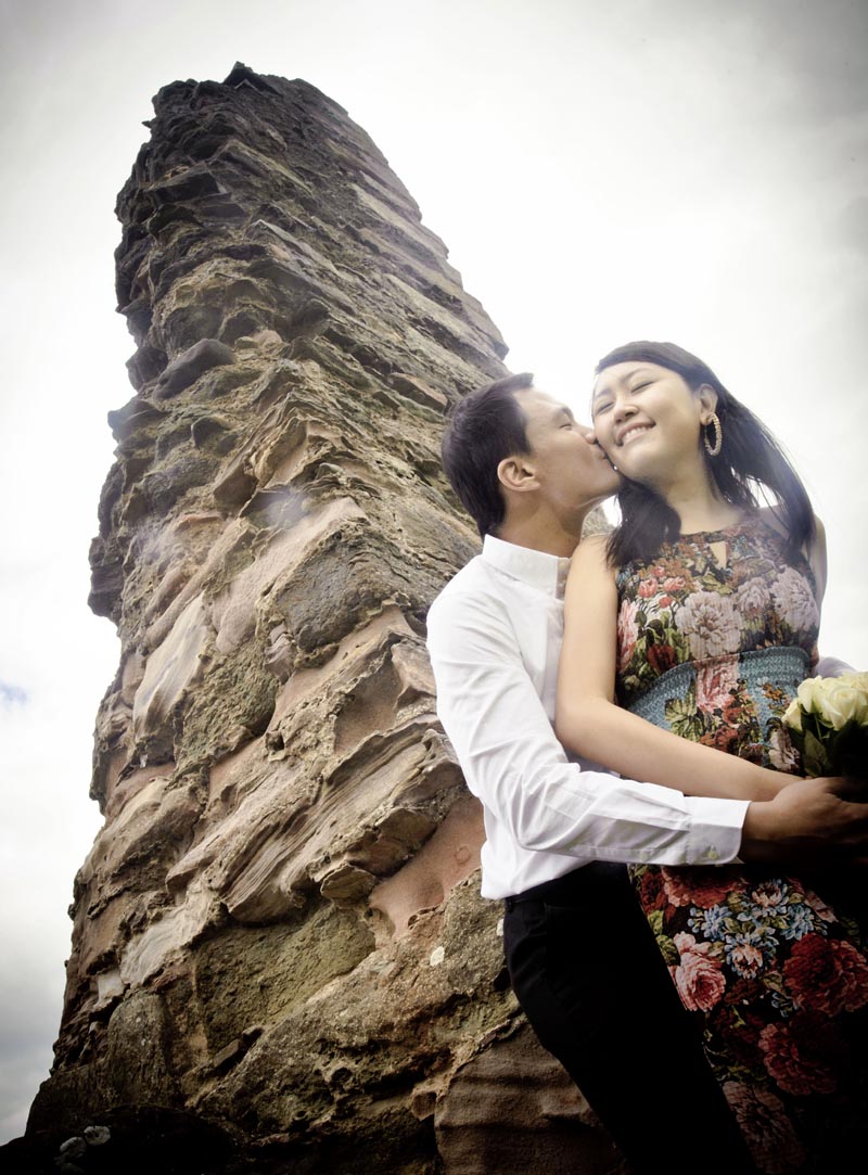 Engagement shoot: Tantallon Castle ruins