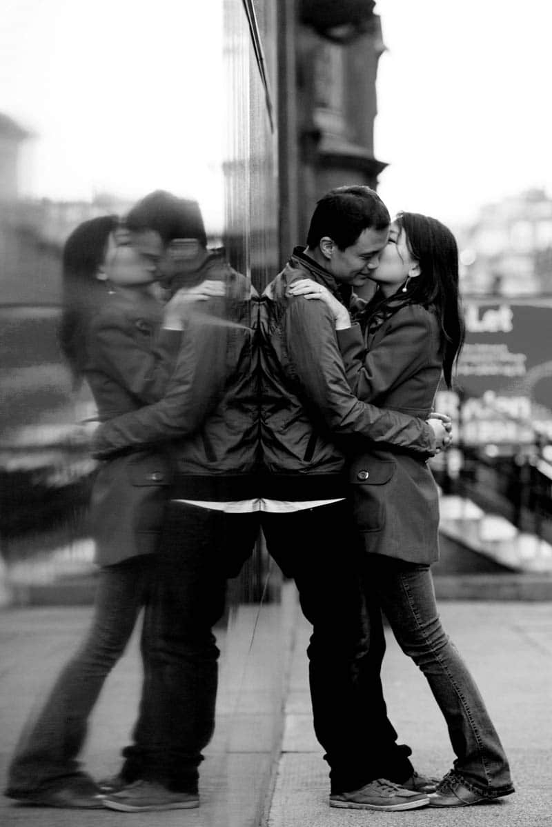 Engagement shoot: Lovers in the city