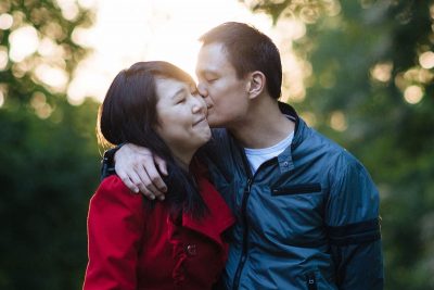 Engagement shoot: A quiet moment in the park (Closeup)