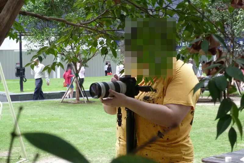 Lee filming in stealth mode