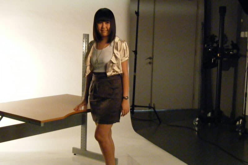 Simply Her Photoshoot (July 2010): Celes posing